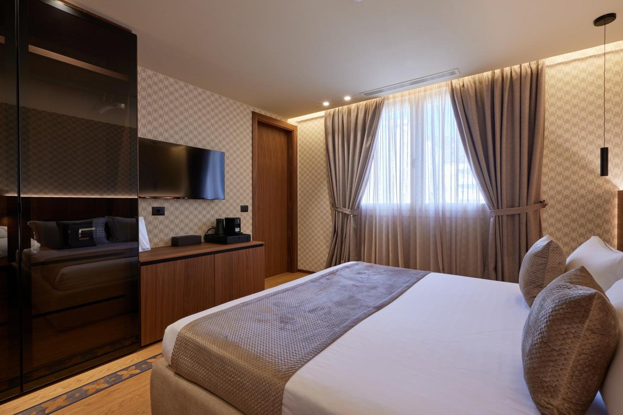 Valis Luxury Hotel Vlore Room photo