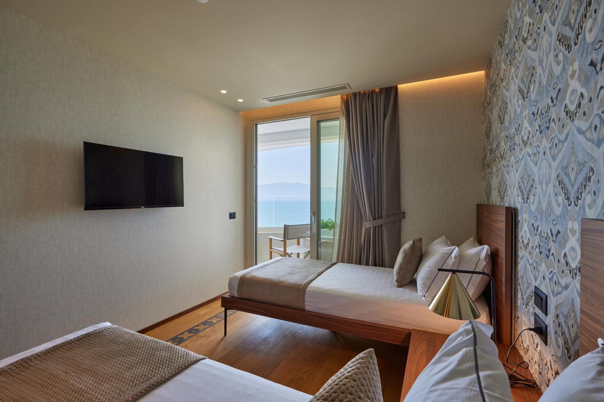 Valis Luxury Hotel Vlore Exterior photo